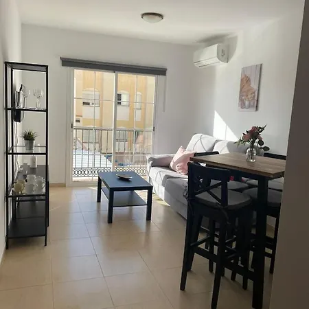 En El Centro De Nerja. Daire Nerja