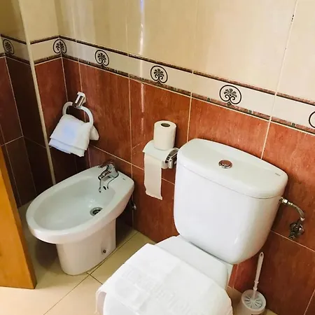 En El Centro De Nerja. Apartamento *